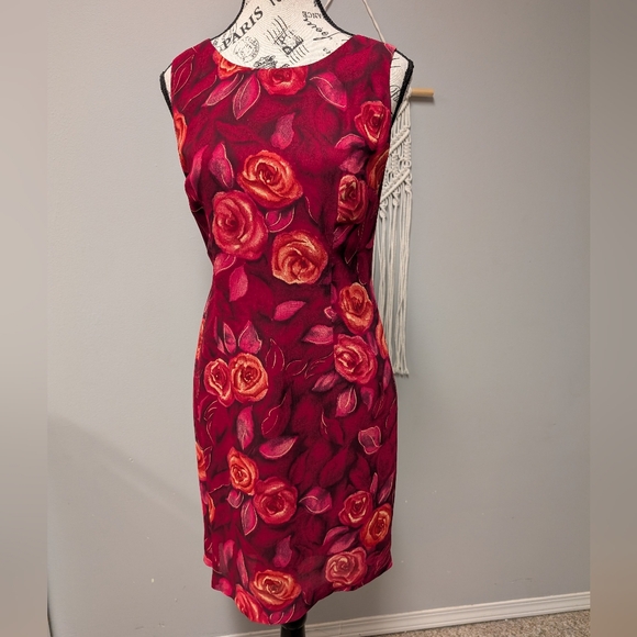 Braemar Dresses & Skirts - Vintage 90s Rose Patterned Sleeveless Mini Dress Size 4
